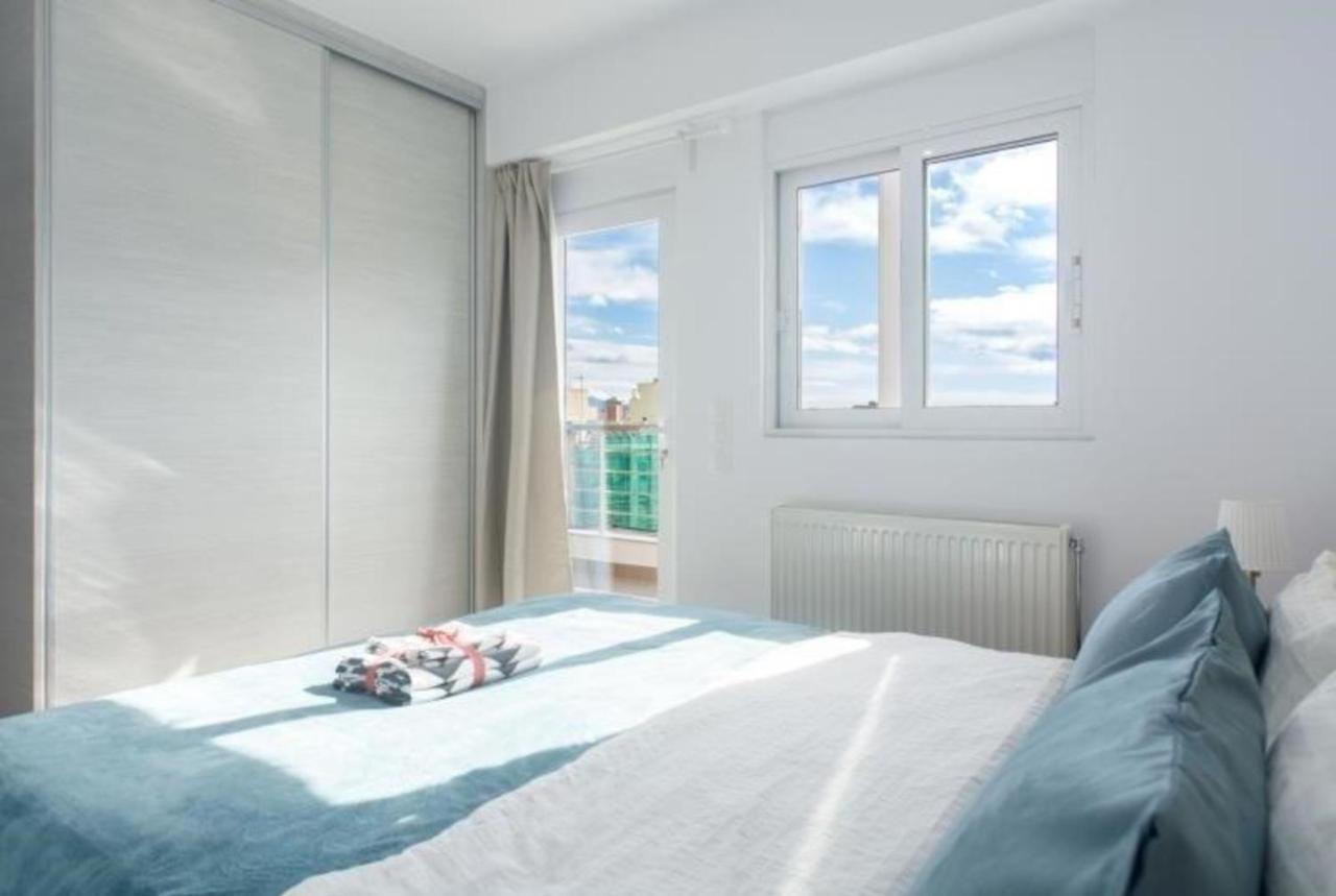 New Spacious Apartment Located In Pireus Exteriér fotografie
