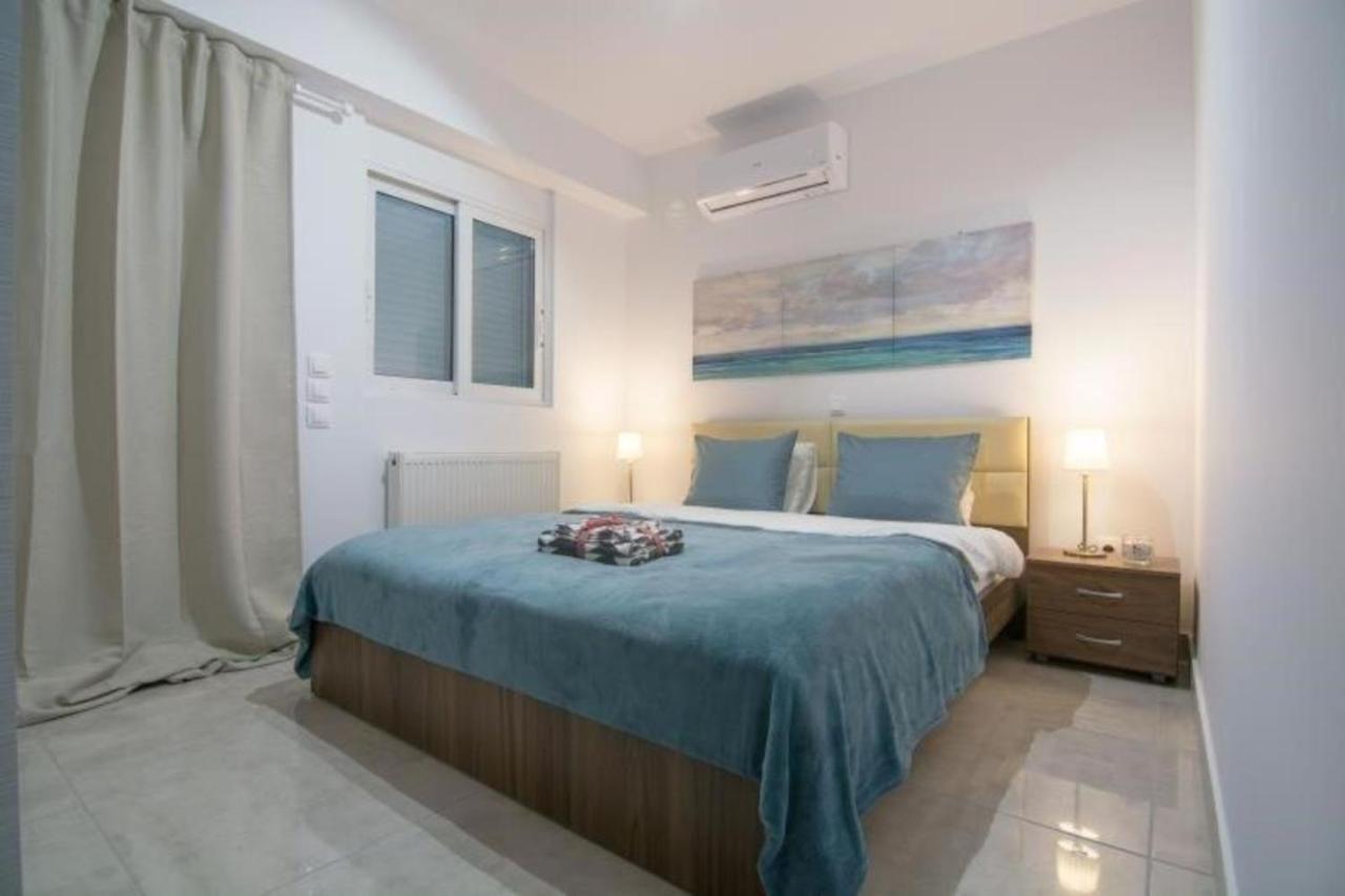 New Spacious Apartment Located In Pireus Exteriér fotografie
